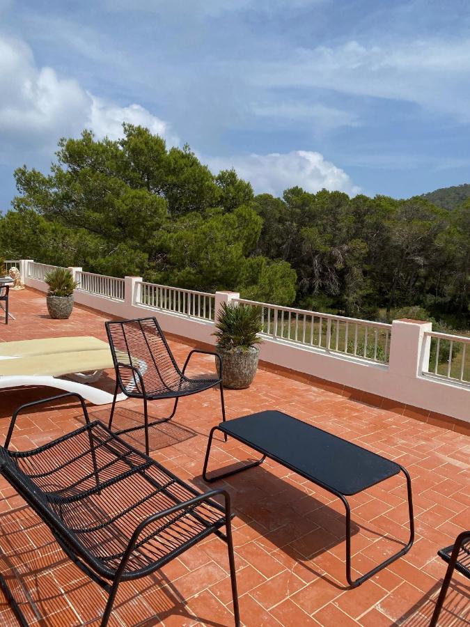 Hostal Restaurante Pou Des Lleo Sant Carles de Peralta Zimmer foto