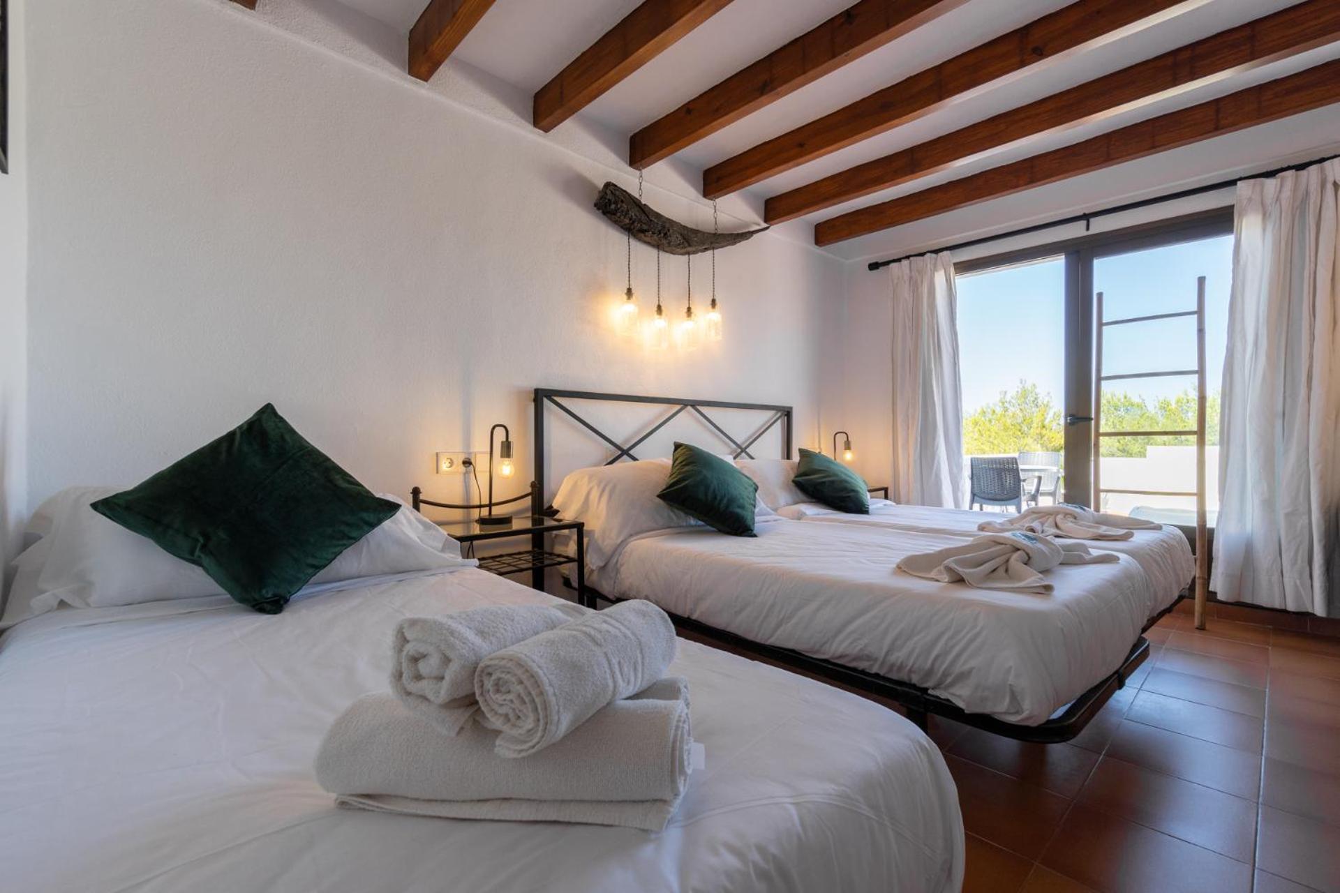 Hostal Restaurante Pou Des Lleo Sant Carles de Peralta Zimmer foto