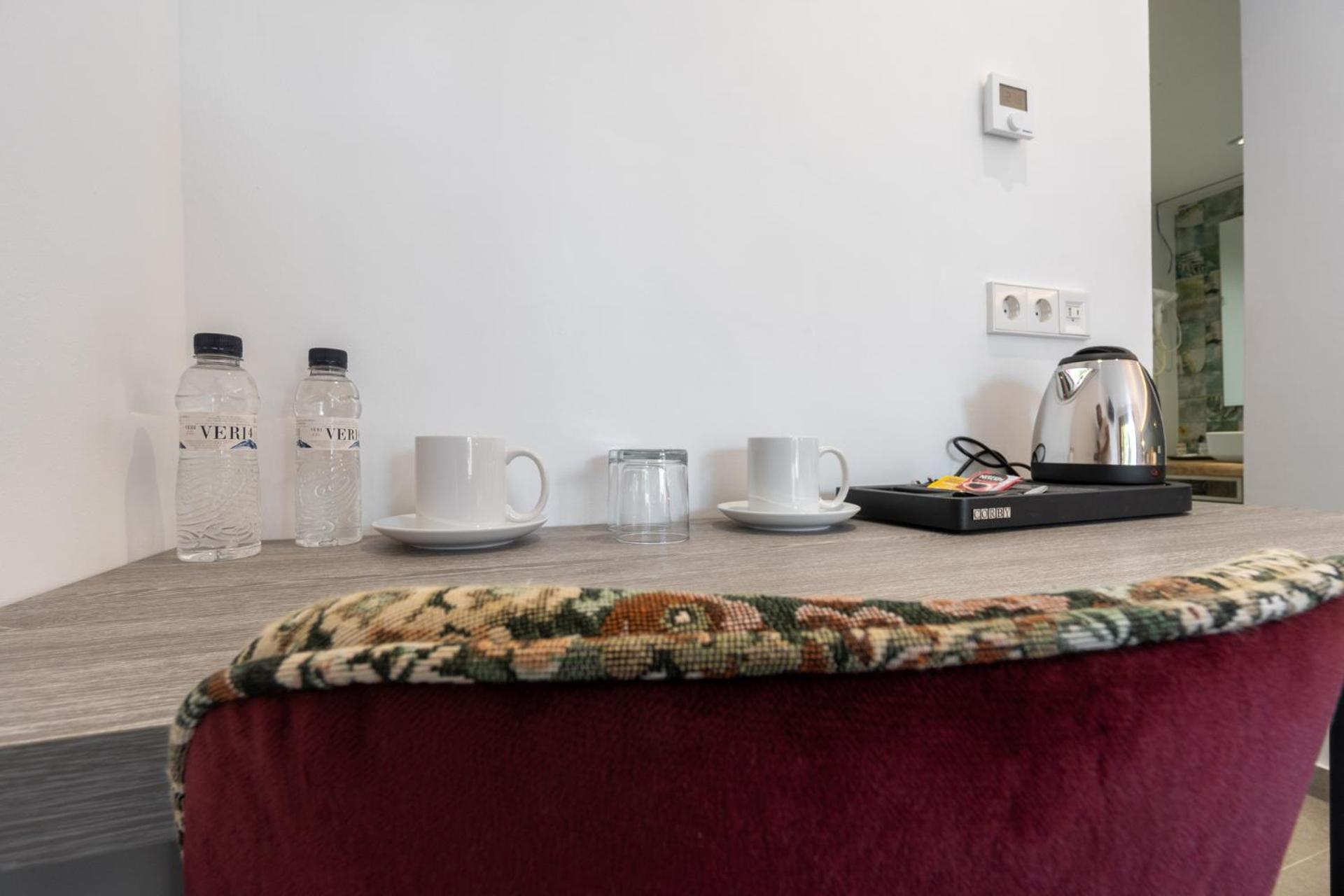 Hostal Restaurante Pou Des Lleo Sant Carles de Peralta Zimmer foto